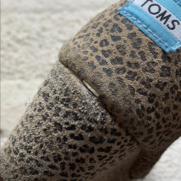 TOMS Leopard Wedges - Picture 4 of 4